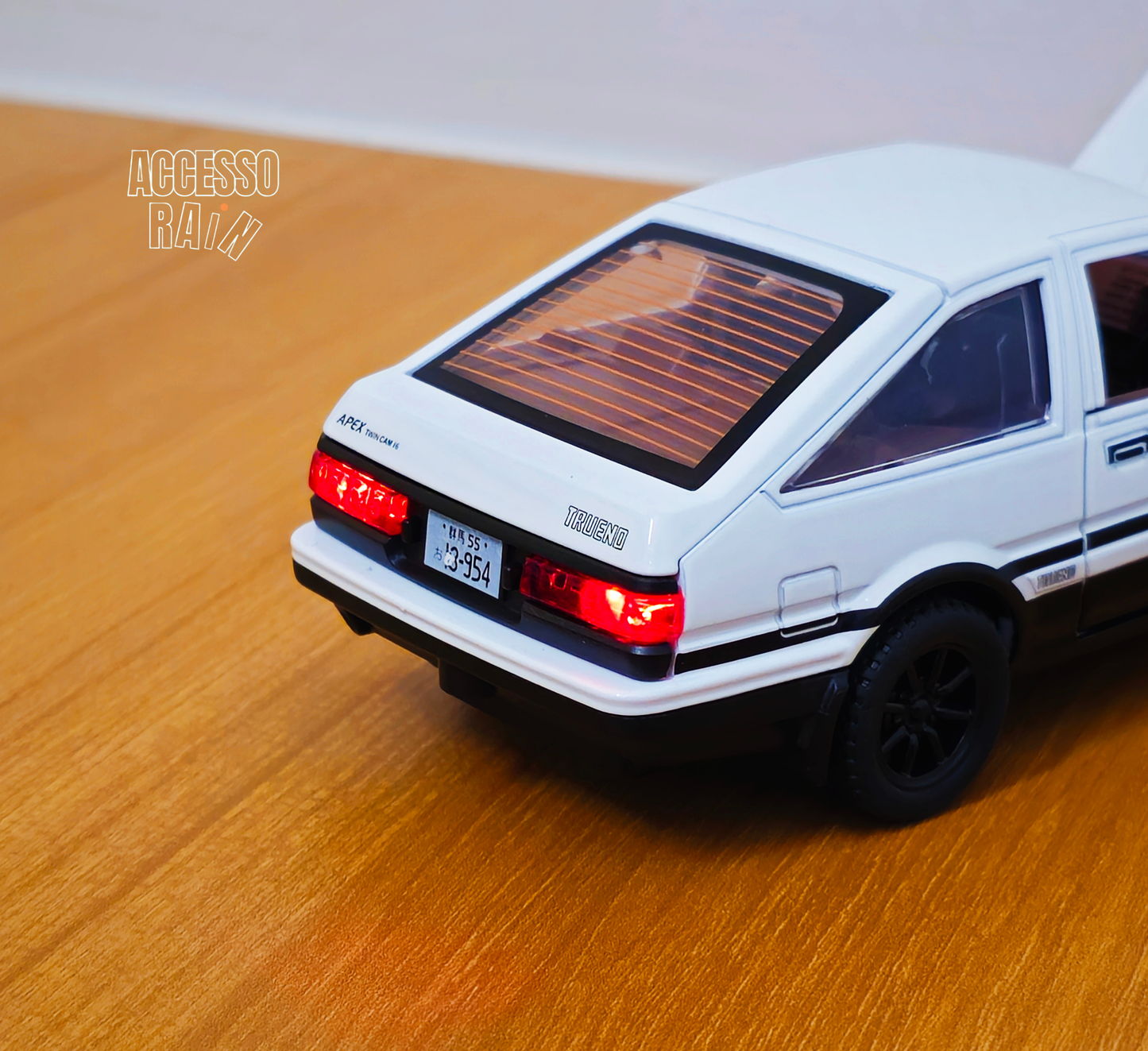 Toyota Trueno AE86 White Diecast 1:32