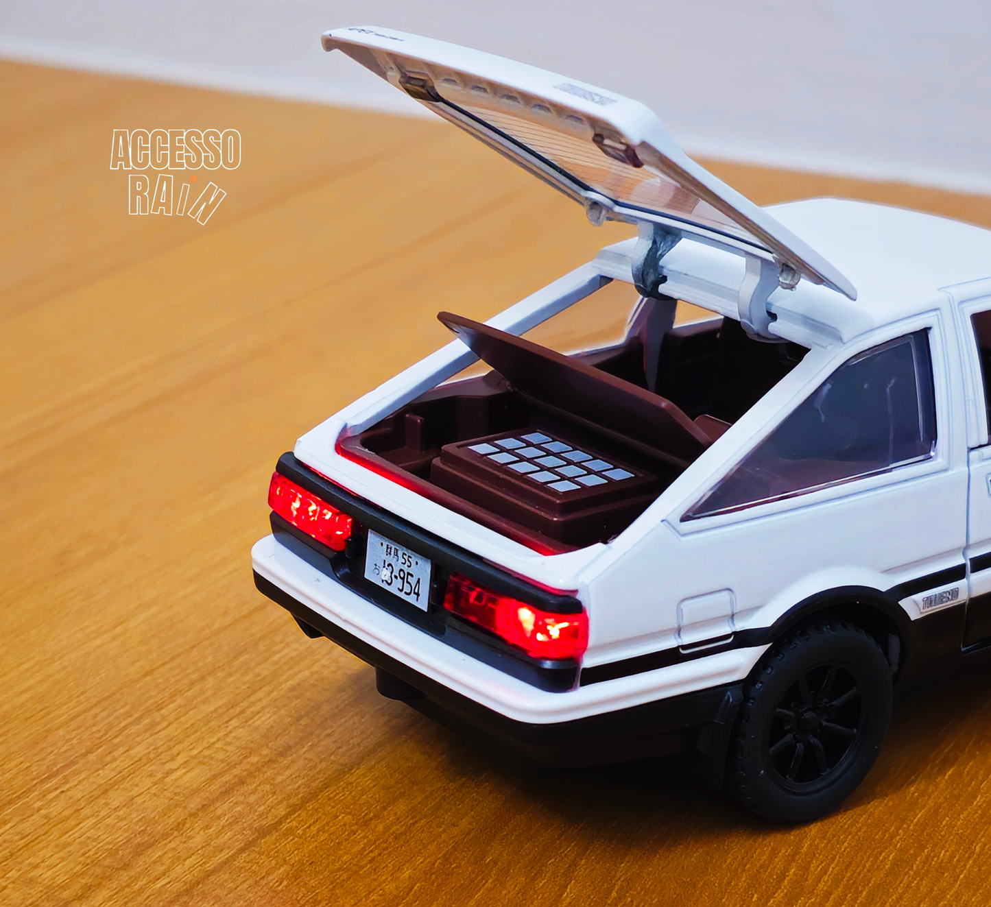 Toyota Trueno AE86 White Diecast 1:32